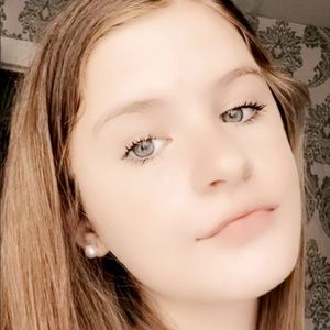 Meet your Posher, Kylee